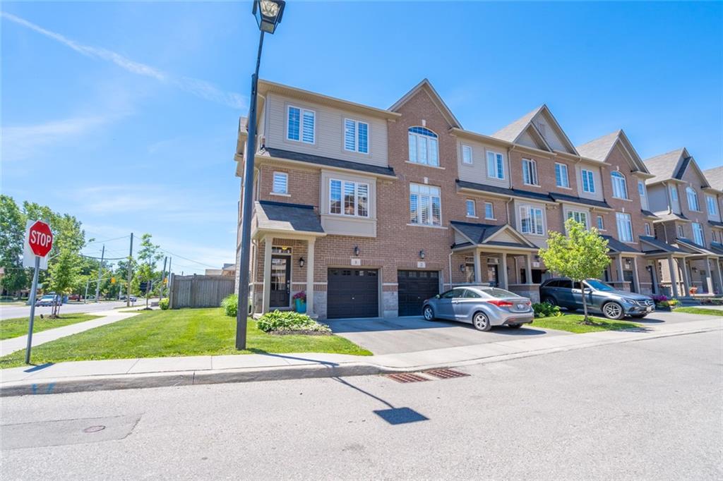 1-257 Parkside Drive, Hamilton, ON, L8B 0W5