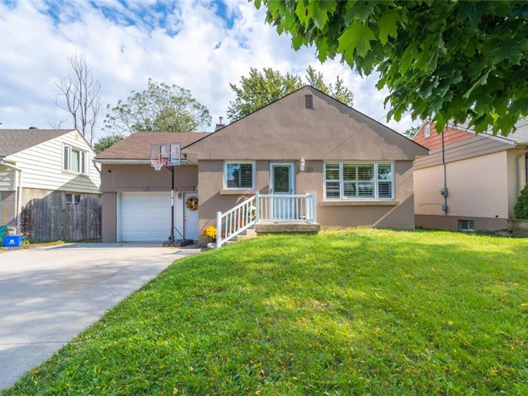 413 East 36th Street, Hamilton, ON, L8V 4A3