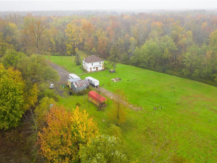 638 6th Conc Road W, Hamilton, ON, L8B 1M8