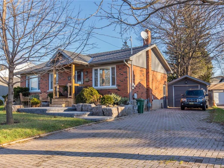 18 Margaret Street, Hamilton, ON, L8P 4C7