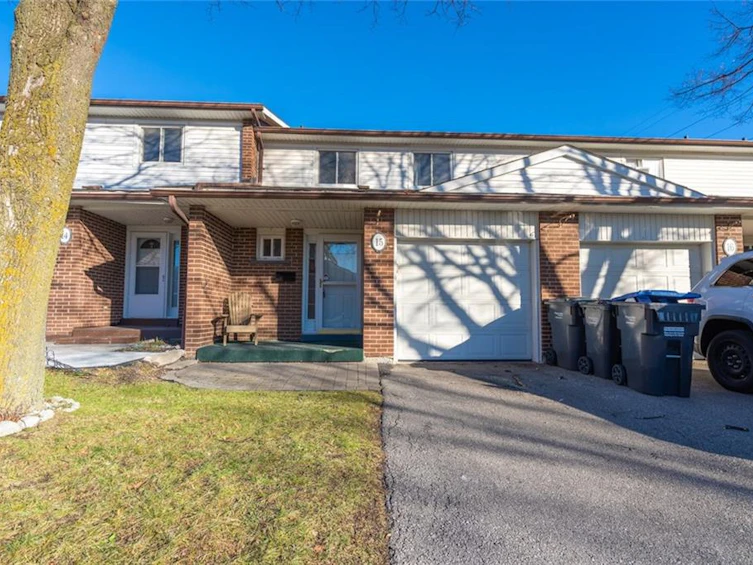 15-2380 Bromsgrove Road, Mississauga, ON, L5J 4E6
