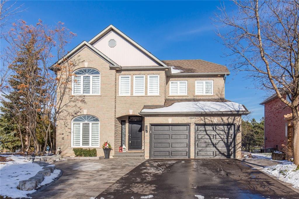 2073 Country Club Drive, Burlington, ON, L7M 3V4