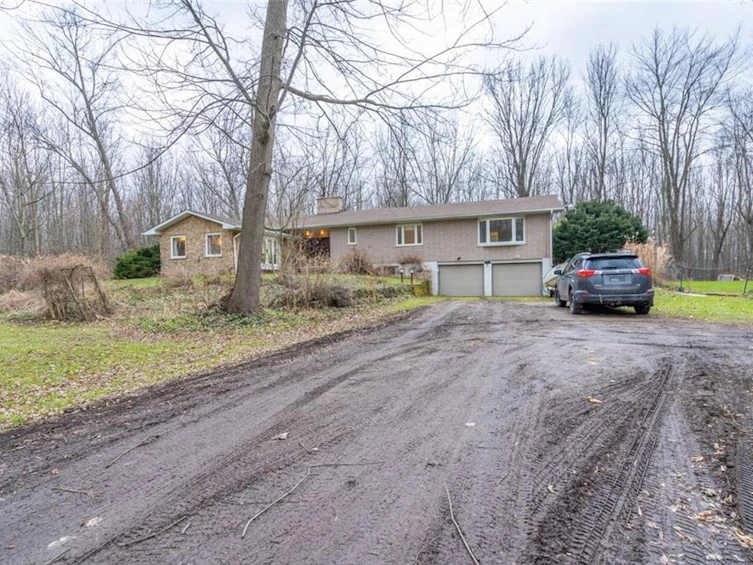563 6th Conc Road W, Hamilton, ON, L8B 1N2