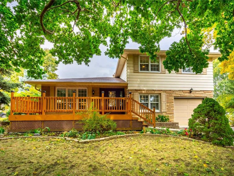 2380 Hereford Crescent, Burlington, ON, L7P 1X3
