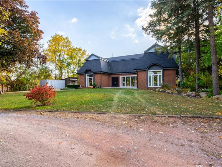 1593 Highway 6, Hamilton, ON, L8B 2Z7