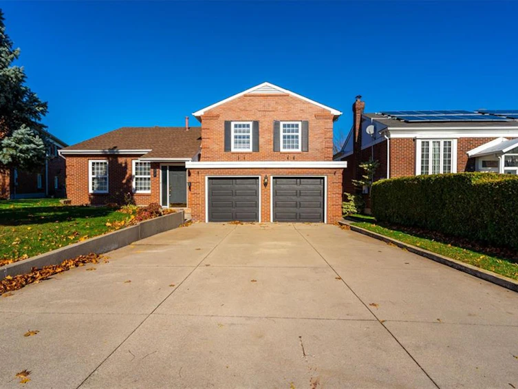 38 Leclaire Street, Hamilton, ON, L9C 5X3