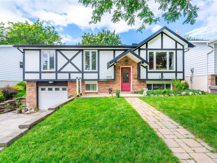3033 Tecumseh Drive, Burlington, ON, L7N 3M3