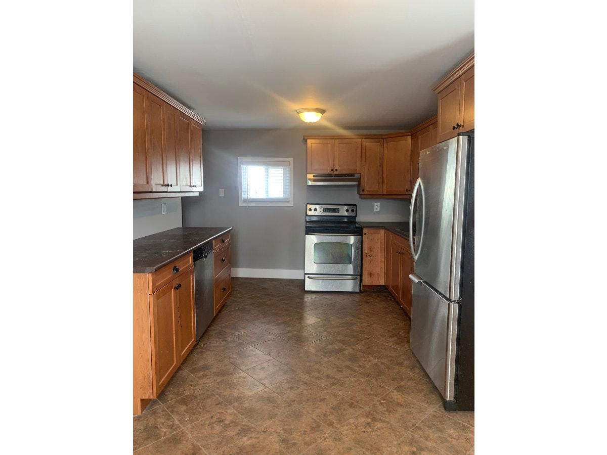 174 Mcdonnel Street, Peterborough, ON, K9H 2V9 - 2