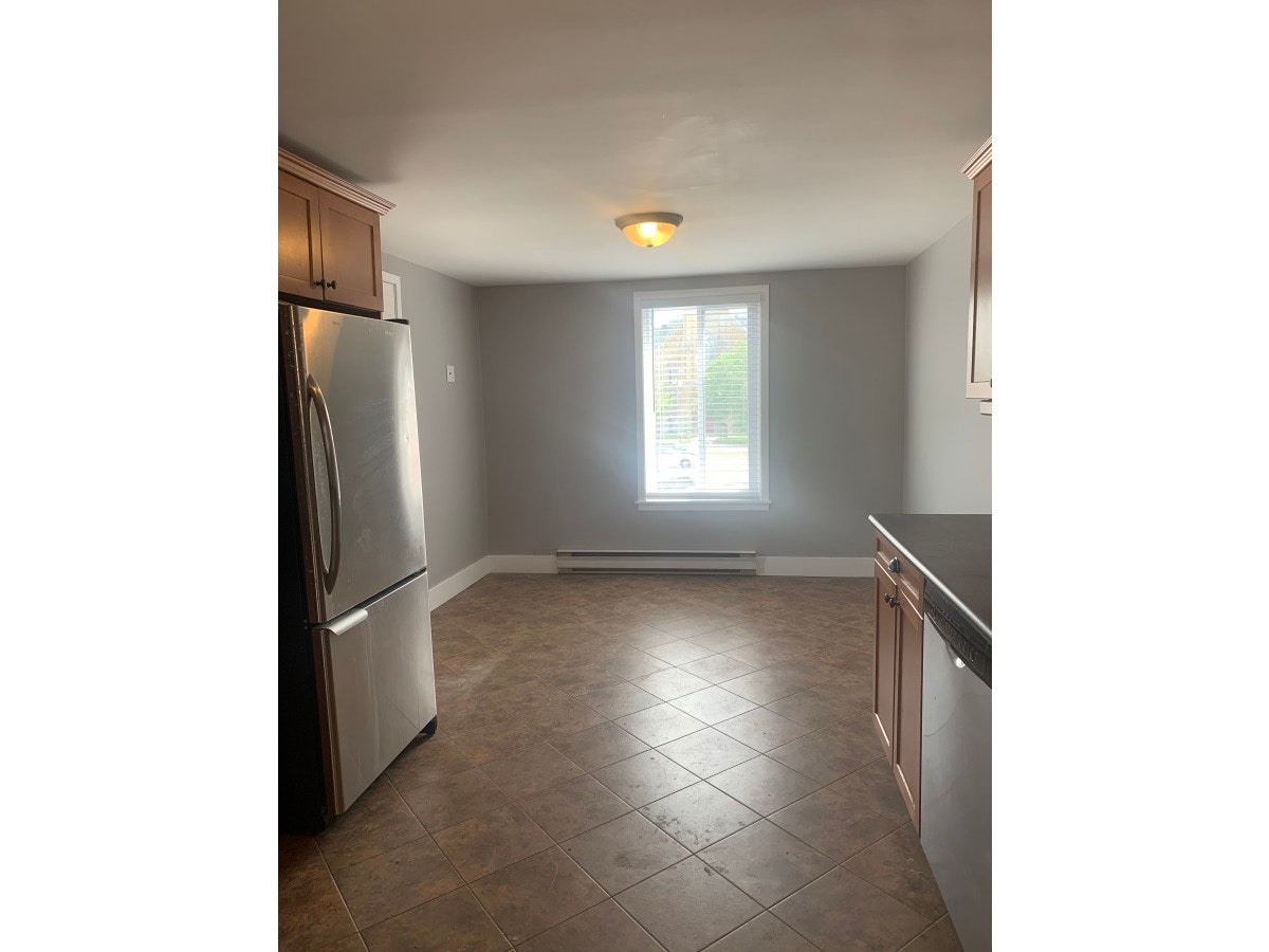 174 Mcdonnel Street, Peterborough, ON, K9H 2V9 - 3