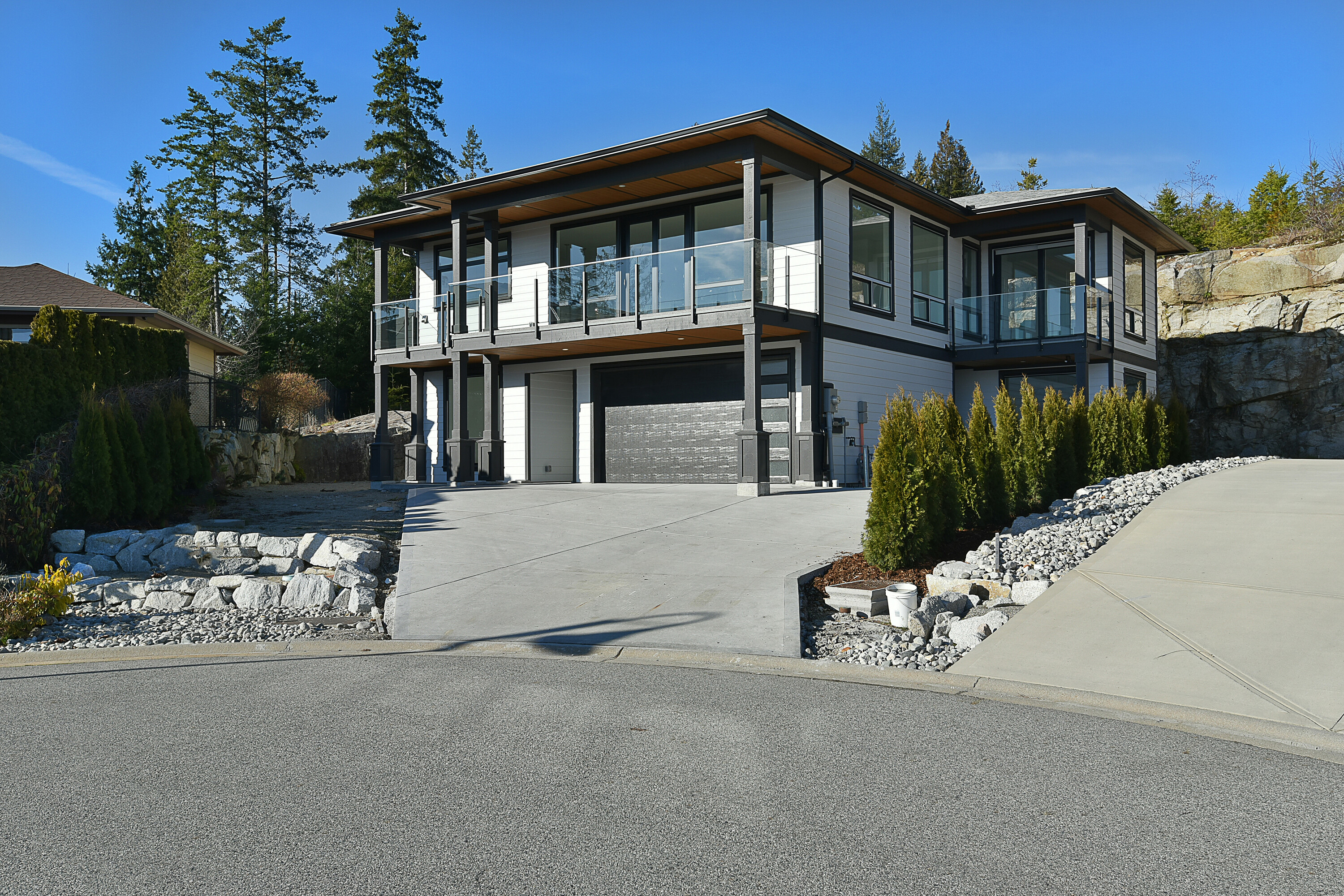 5992 Compass Lane, Sechelt, BC, V7Z 0V1
