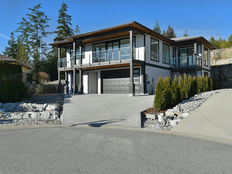 5992 Compass Lane, Sechelt, BC, V7Z 0V1