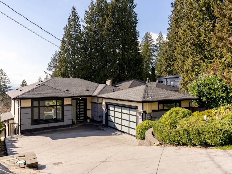 1025 Chamberlain Drive, North Vancouver, BC, V7K 1P1