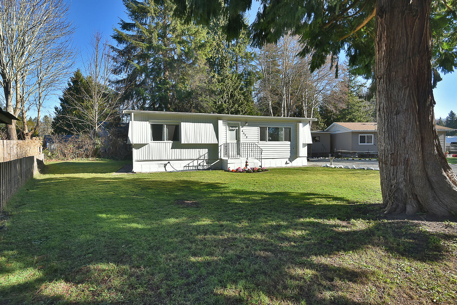 4532 Hupit Street, Richmond, BC, V7Z 0B3