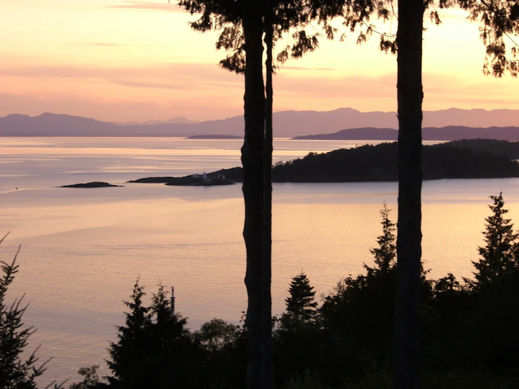 7955 Redrooffs Road, Halfmoon Bay, BC, V7Z 1C6