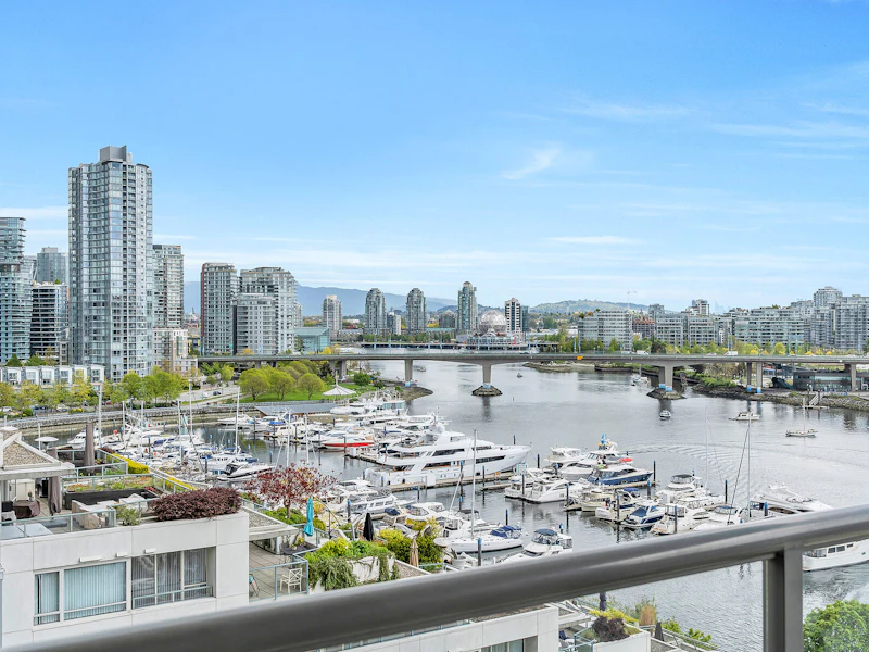 1105 - 1328 Marinaside Crescent, Vancouver BC V6Z 3B3