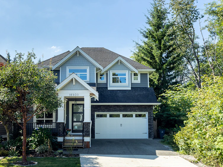 16930 1st Avenue, Surrey, BC, V3A 1N1