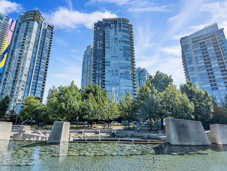 1105-455 Beach Crescent, Vancouver, BC, V6Z 3E5