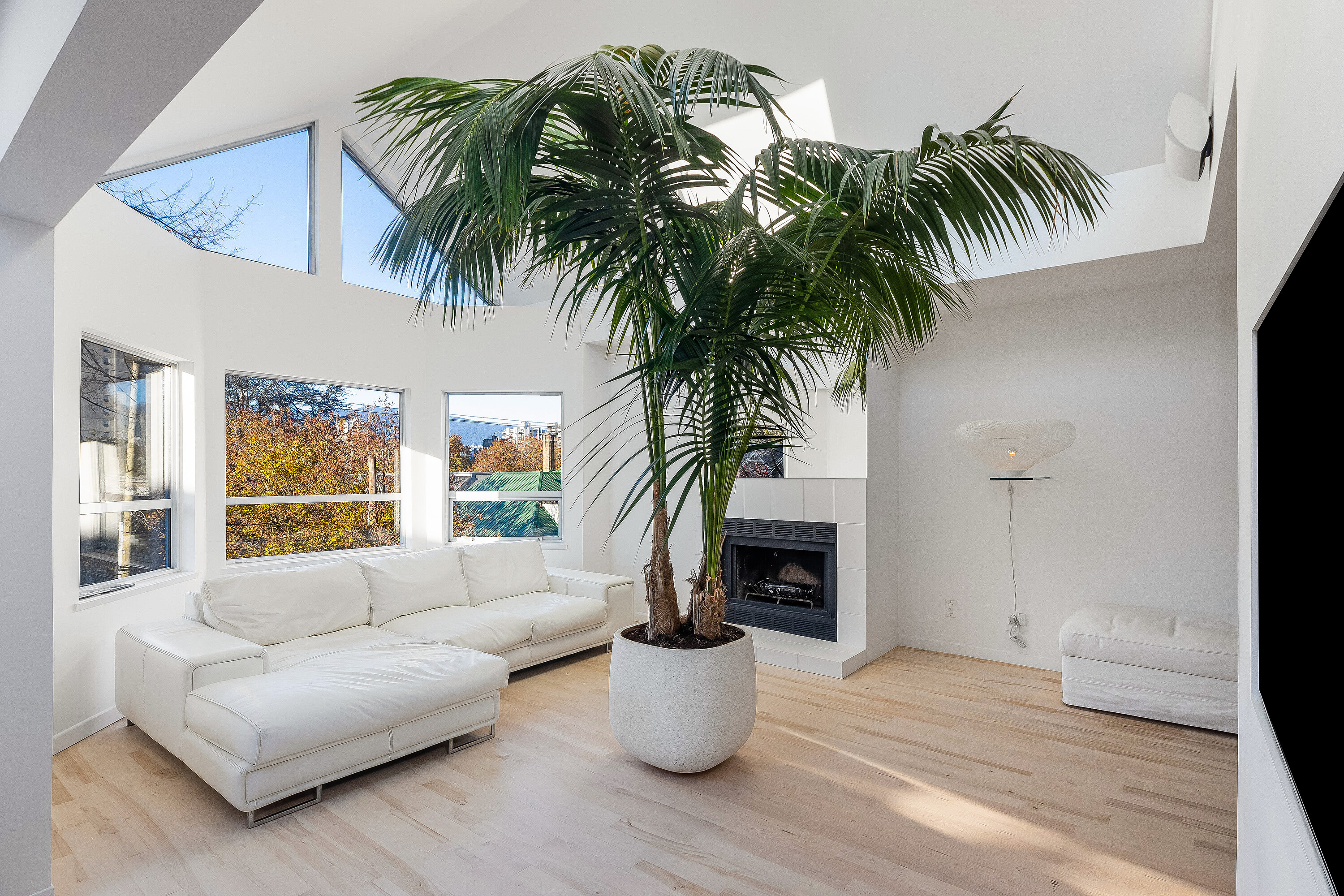 301-1032 Nicola St Street, Vancouver, BC, V6G 2C9