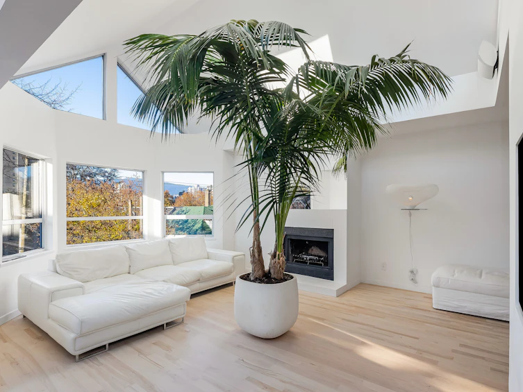 301-1032 Nicola St Street, Vancouver, BC, V6G 2C9