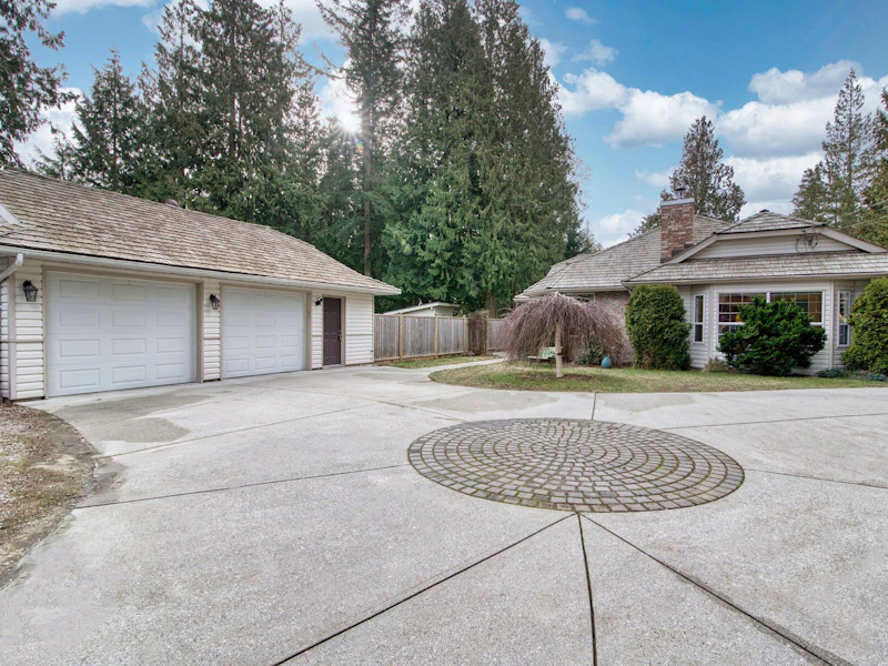 7915 Lohn Road, Secret Cove BC