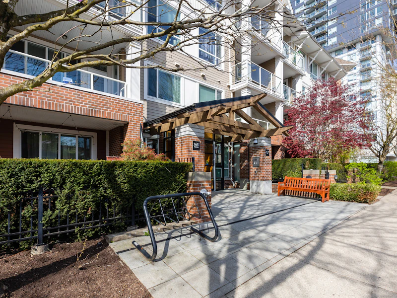 303 - 3651 Foster Avenue, Vancouver BC