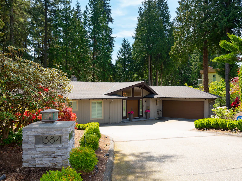 1384 Camridge Road, West Vancouver BC V7S 2M8