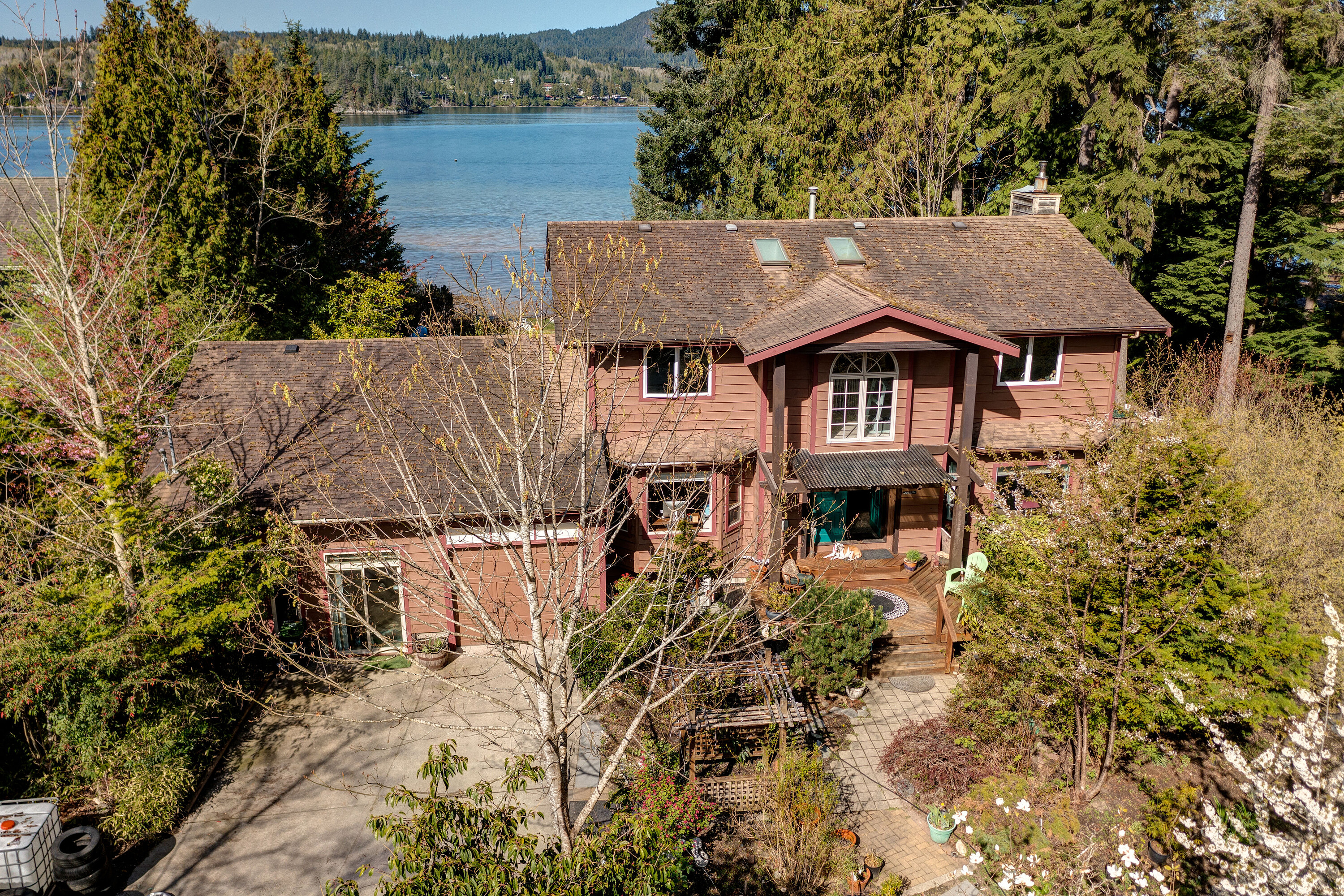 6279-6283 Sechelt Inlet Road, Sechelt, BC, V7Z 0L3