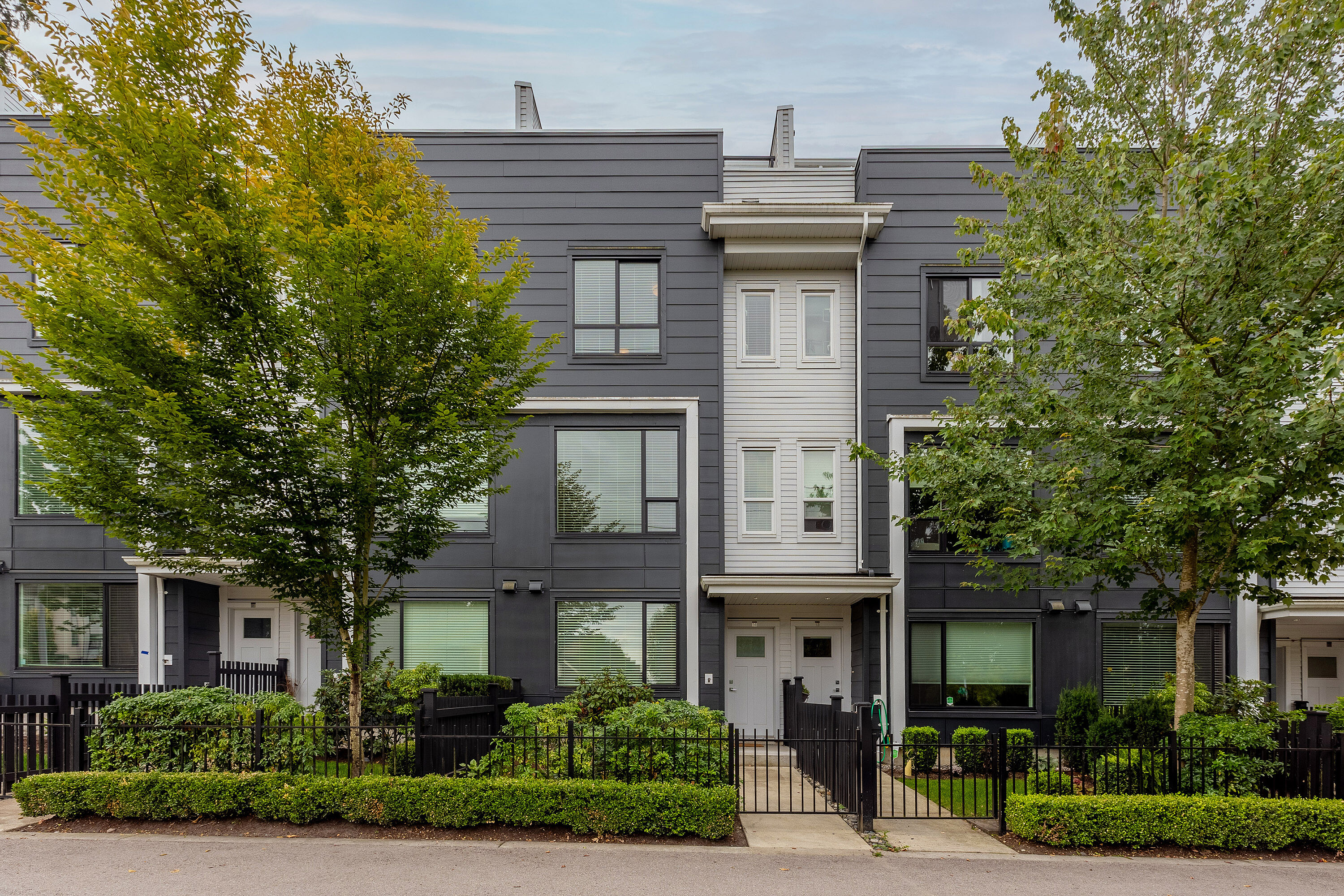 16315 Avenue 14, Surrey, BC, V3Z 0S3