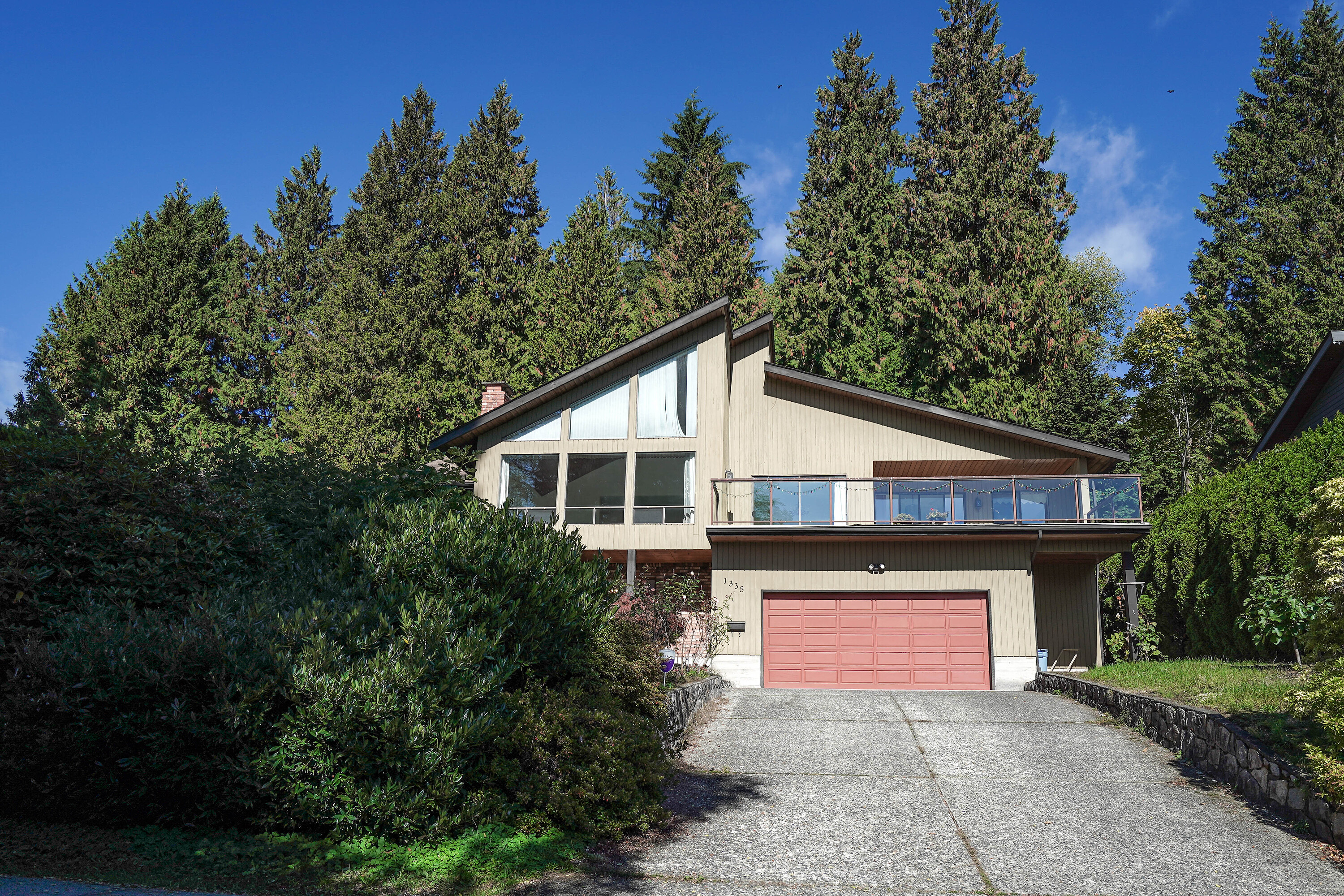 1335 Palmerston Avenue, West Vancouver, BC, V7T 2H8