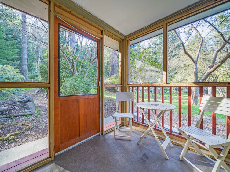 1305 Chevy Chase Lane, Bowen Island, BC, V0N 1G1