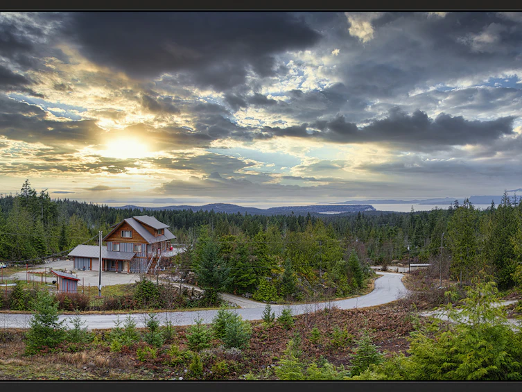 9347-9359 Stephens Way, Halfmoon Bay, BC, V0N 1Y2