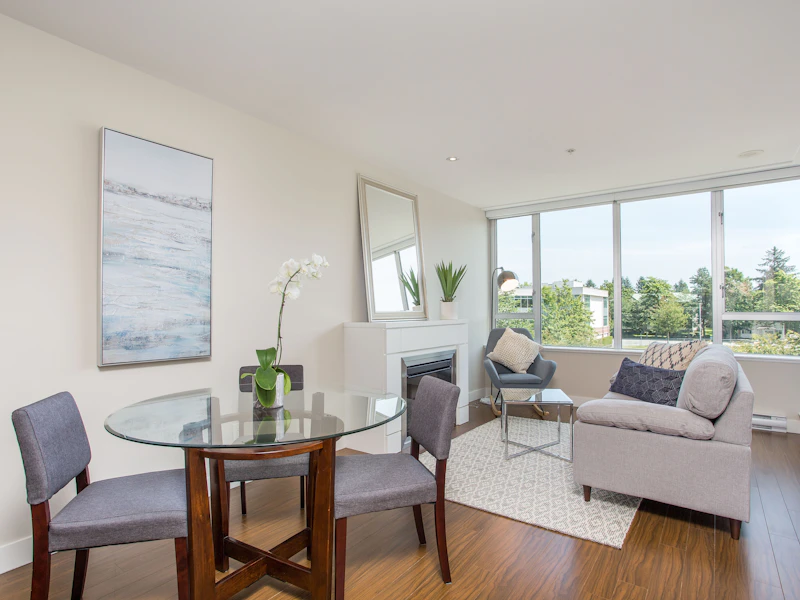 302 - 12079 Harris Road, Pitt Meadows BC V3Y 0C7