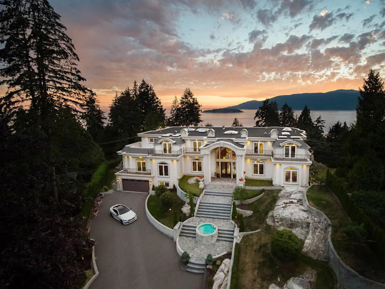 5358 Kensington Crescent, West Vancouver, BC, V7W 1M4