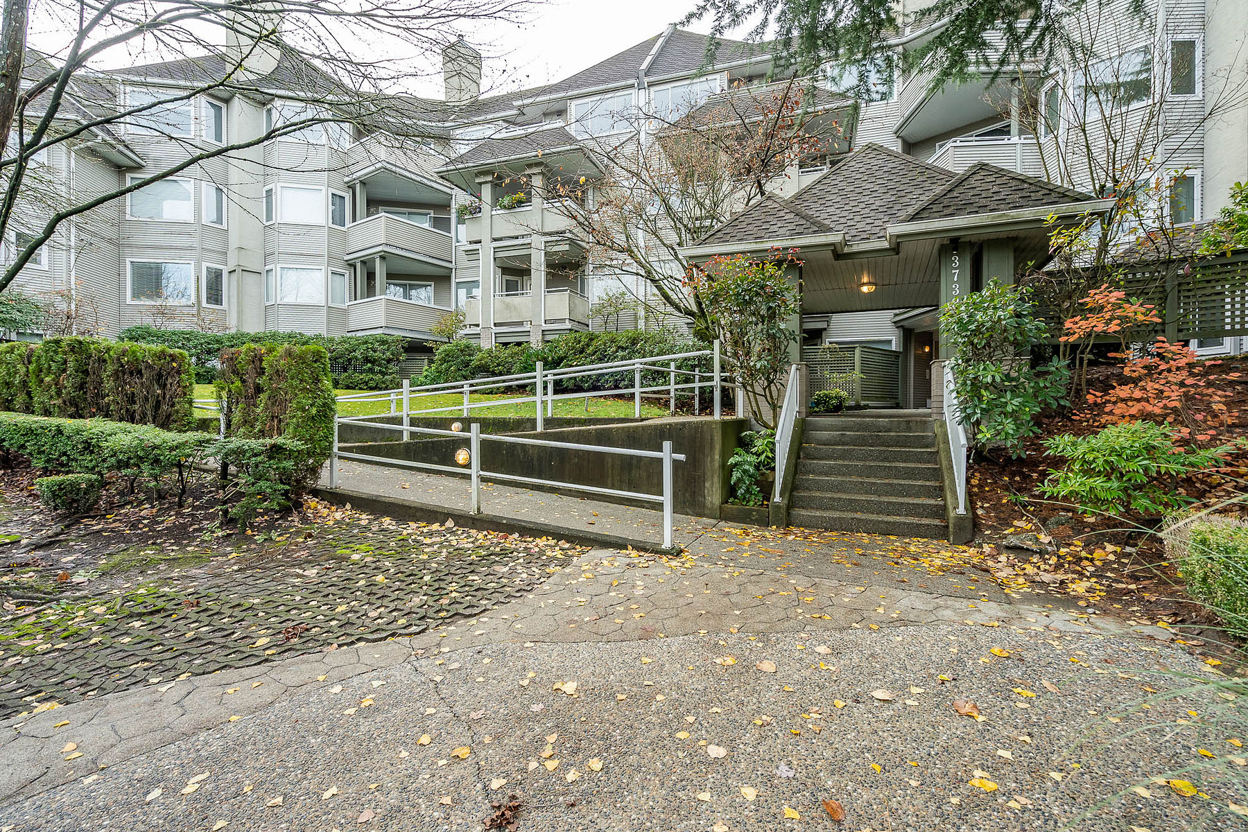 211-3738 Norfolk Street, Burnaby, BC, V5G 4V4