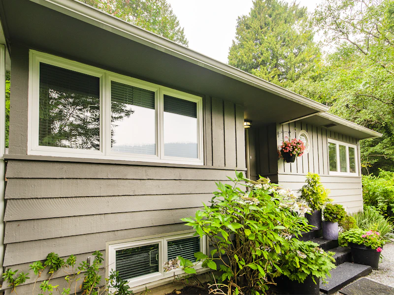 6495 Wellington Avenue, West Vancouver BC V7W 2H7