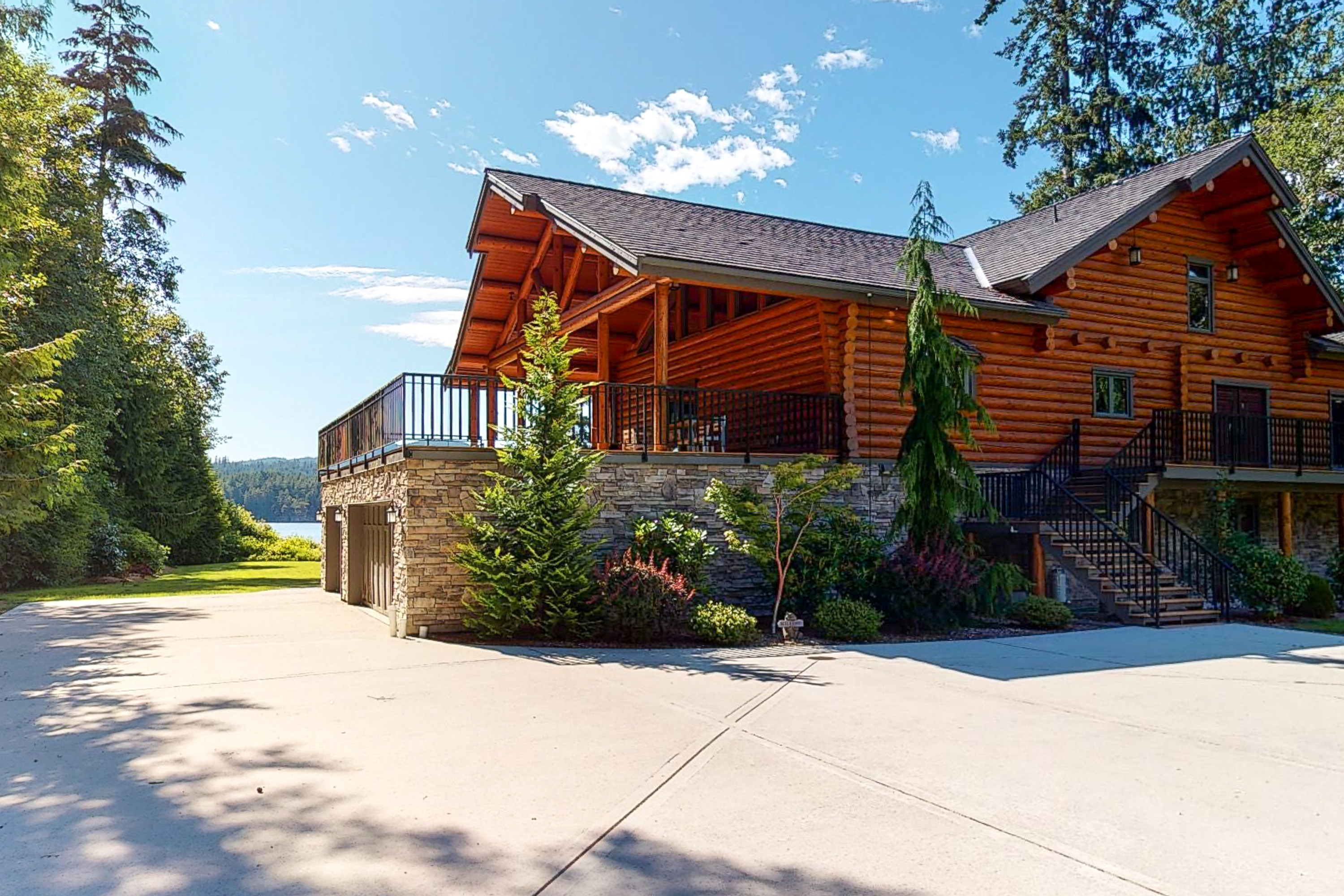6201 Sechelt Inlet Road, Sechelt, BC, V0N 3A3