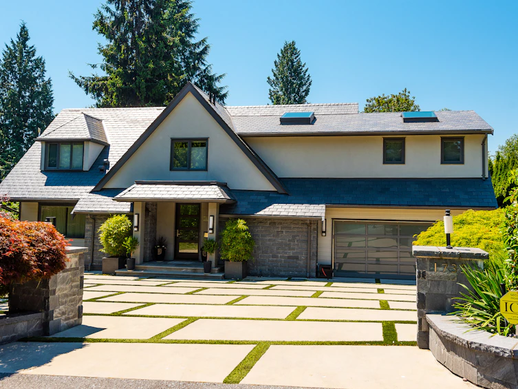 1735 19th Street, West Vancouver, BC, V7V 3X8