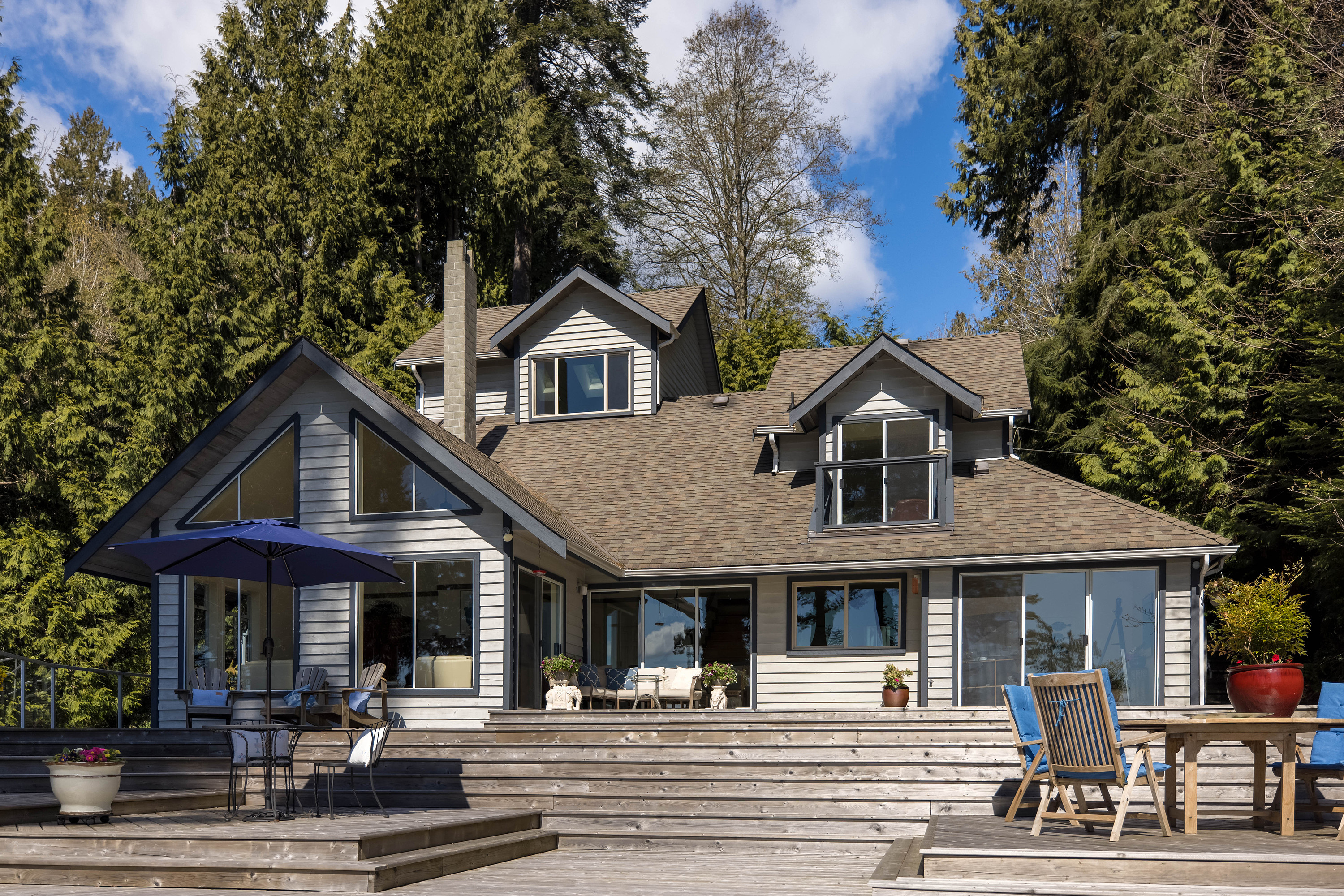 1085 Gower Point Road, Gibsons, BC, V0N 1V3