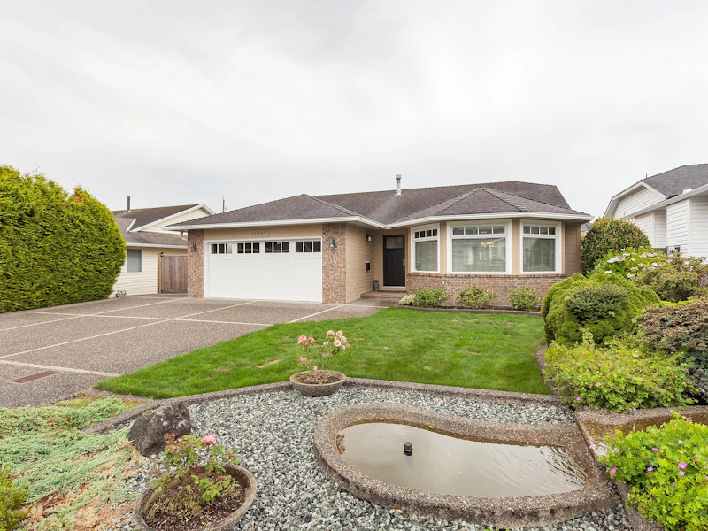 16182 16a Avenue, Surrey BC V4A 9J9