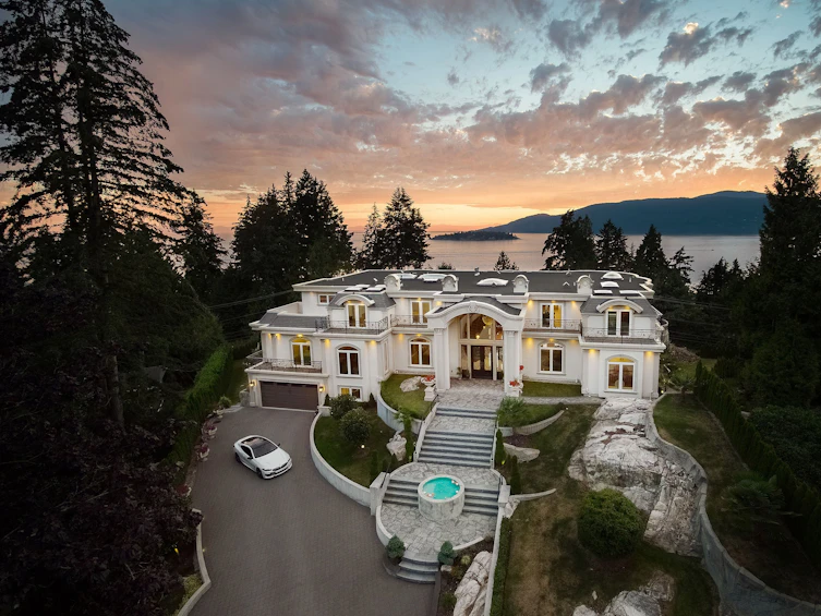 5358 Kensington Crescent, West Vancouver, BC, V7W 1M4