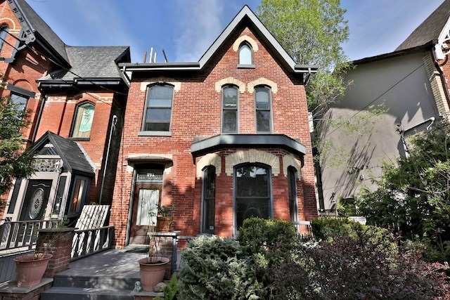 391 Berkeley St  