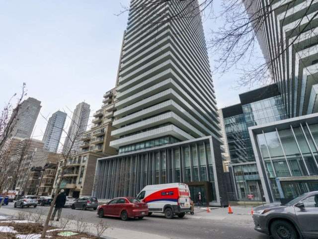 2407-42 E Charles St  