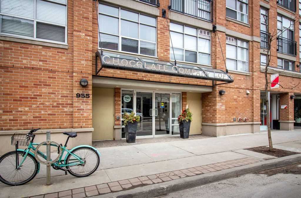 527-955 W Queen St  
