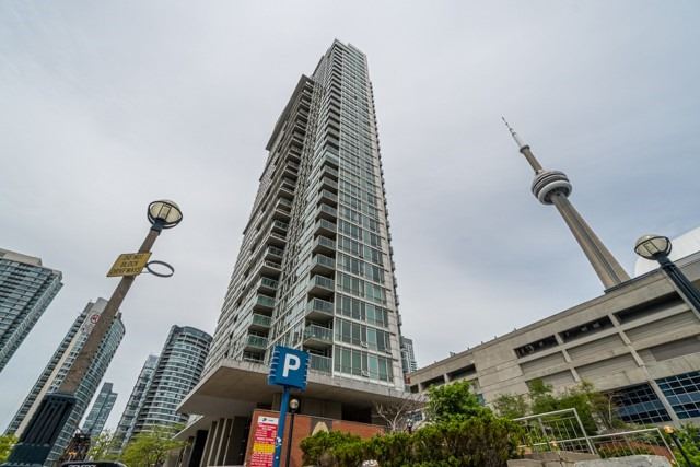 # 2110-81 Navy Wharf  