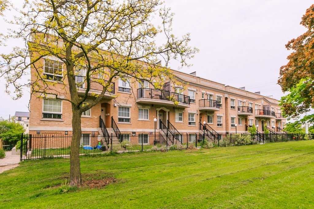 308-1785 E Eglinton Ave  