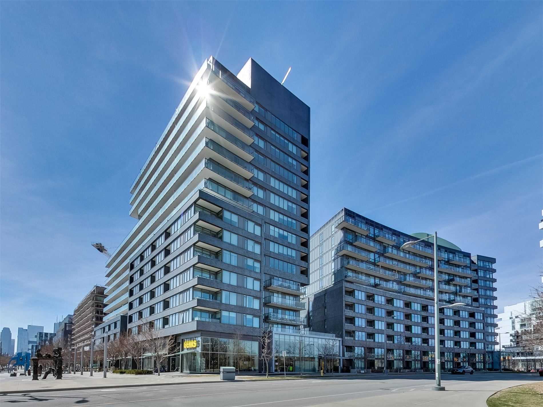 N909-120 Bayview Ave  