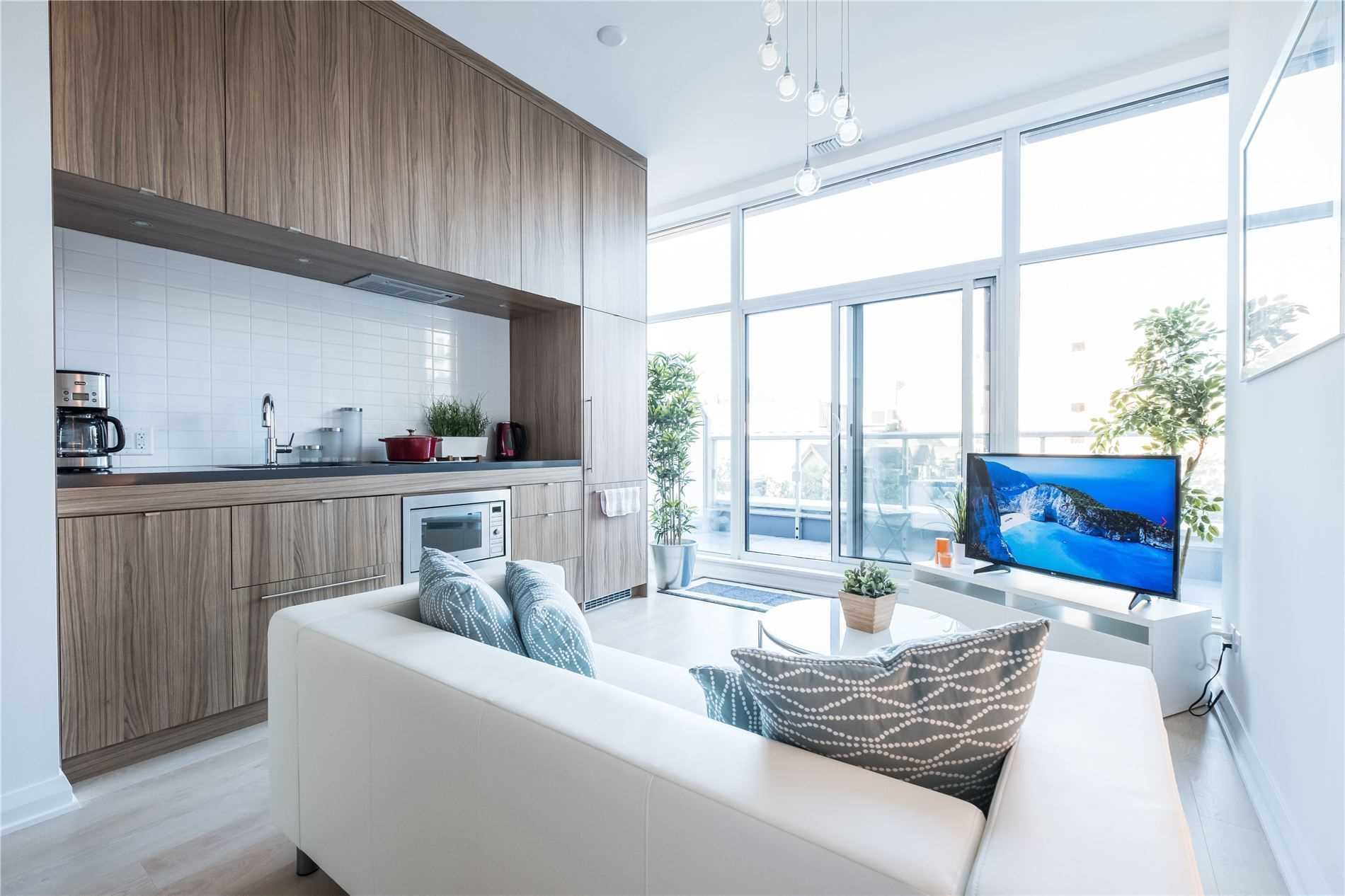 301-155 Yorkville Ave  