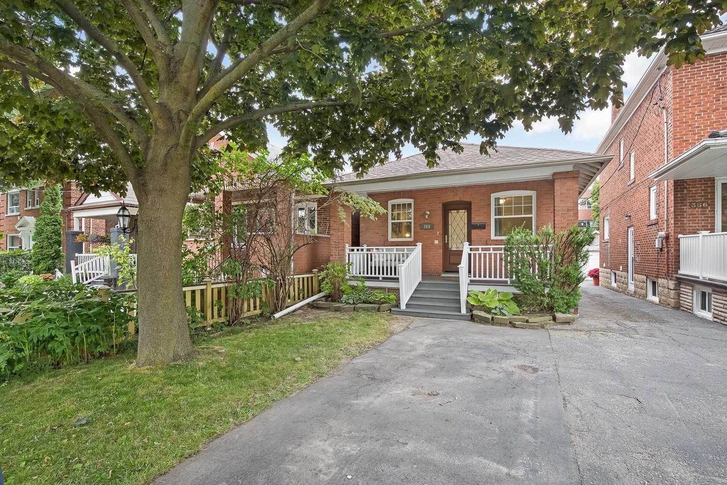 364 Northcliffe Blvd  