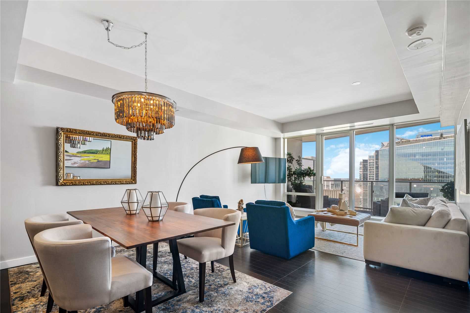 4808-180 University Ave  