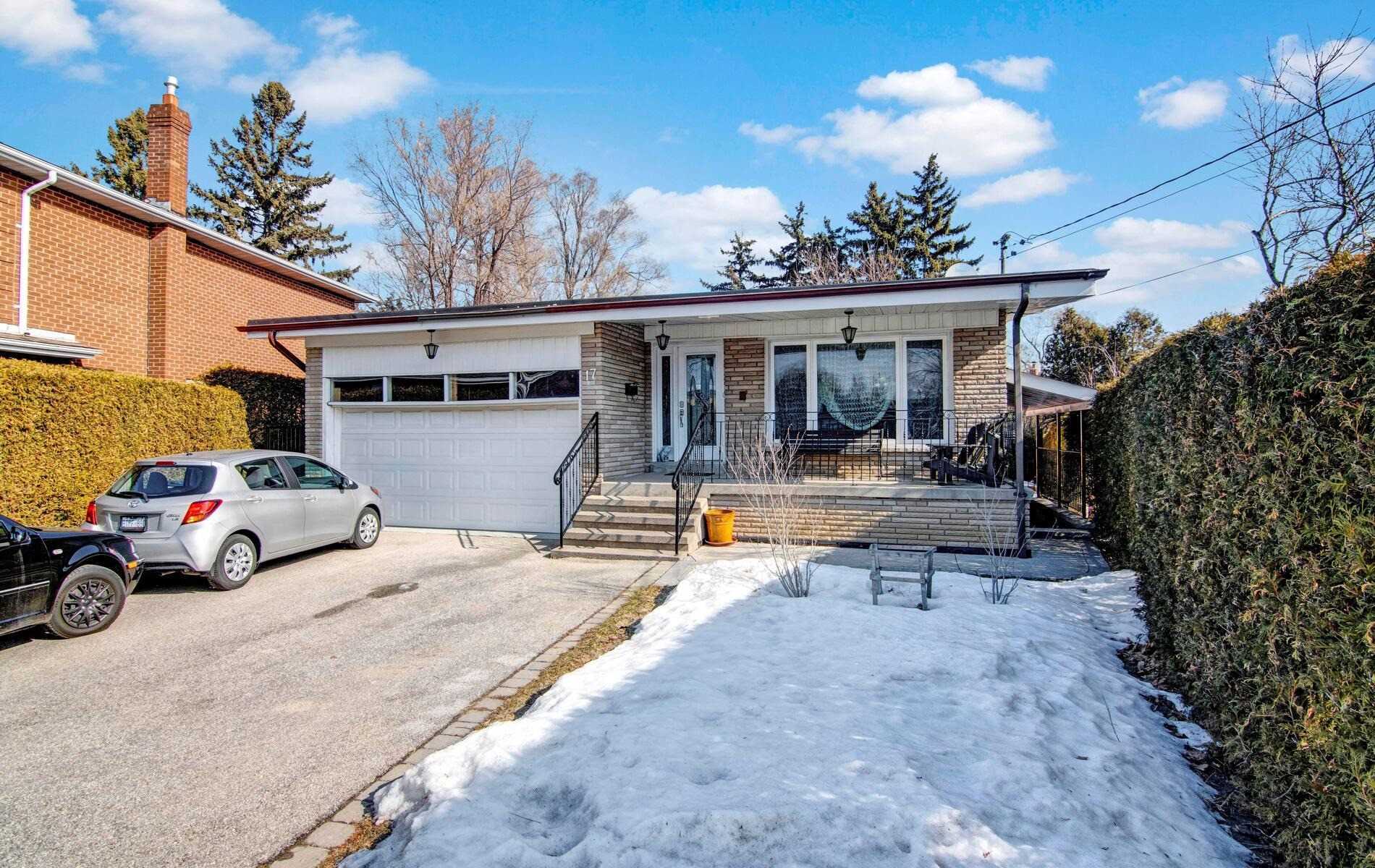 17 Midvale Road, Toronto, ON, M3H 3H8